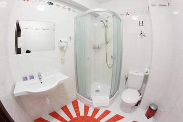 Фото номера Двухместный номер с 2 отдельными кроватями Отель GarageHotel г. Влоцлавек 8